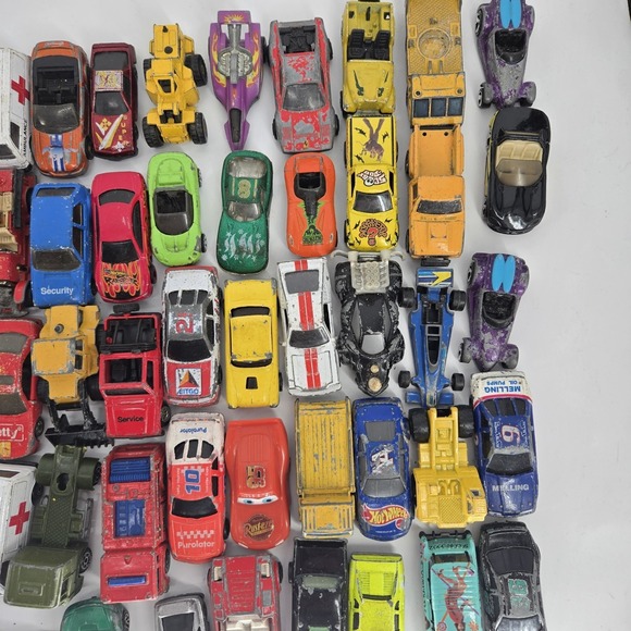 Huge Lot Of 90+ Vtg Diecast Toy Cars - Hot Wheels, Matchbox, cars - Picture 5 of 14